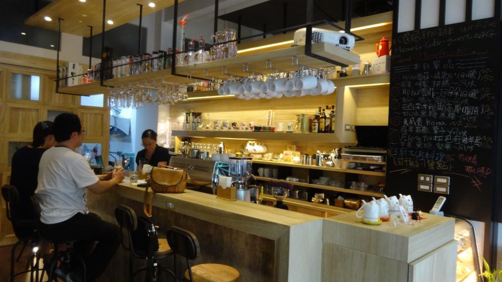 Meow G Cafe Hostel Хуалиен Сити Екстериор снимка