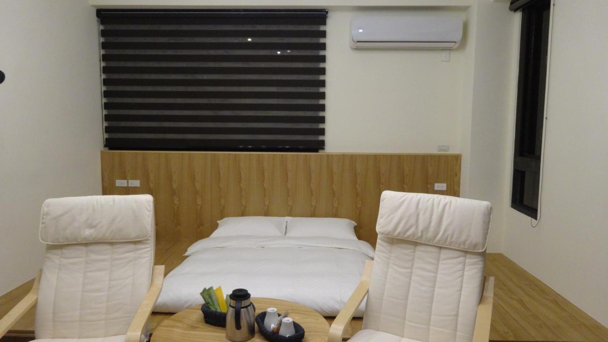Meow G Cafe Hostel Хуалиен Сити Стая снимка